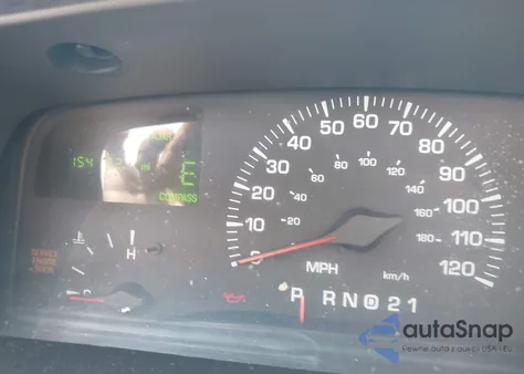 2001 Lincoln Town Car Signature z USA, uszkodzony, nr VIN 1LNHM82W31Y671765